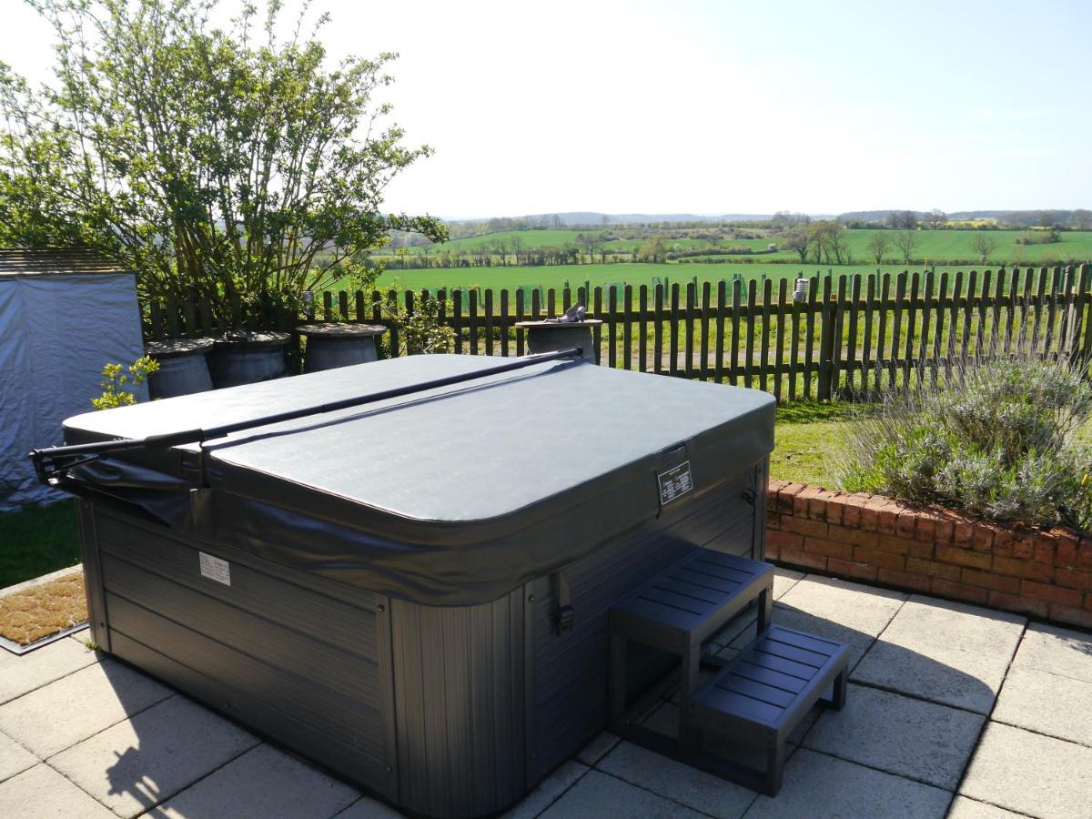 South View Country House Sleeps 12 - Hot Tub - Views Henley-in-Arden Esterno foto